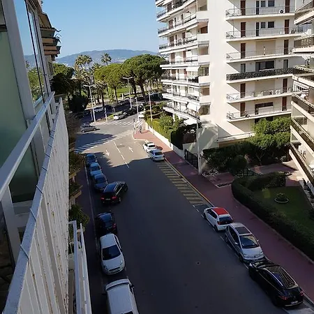 Le Commedore Cannes